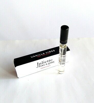 Juliette Has a Gun Vanilla Vibes 4ml 0.135 fl. עוז. επίσημο δείγμα αρώματος, Juliette Has a Gun Vanilla Vibes 4ml 0.135 fl. עוז. בושם oficjalna próbka, Juliette Has a Gun Vanilla Vibes 4ml 0.135 fl. עוז. официальный образец духов, ג'ולייטה יש אקדח ונ