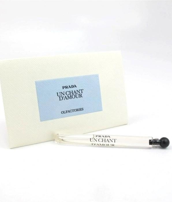 Prada Un Chant D'amour Olfactories mini 4ml 0.14 fl. o.z. échantillon de parfum officiel, Prada Un Chant D'amour Olfactories mini 4ml 0.14 fl. o.z. virallinen hajuvesinäyte, Prada Un Chant D'amour Olfactories mini 4ml 0.14 fl. o.z. בושם oficjalna pró