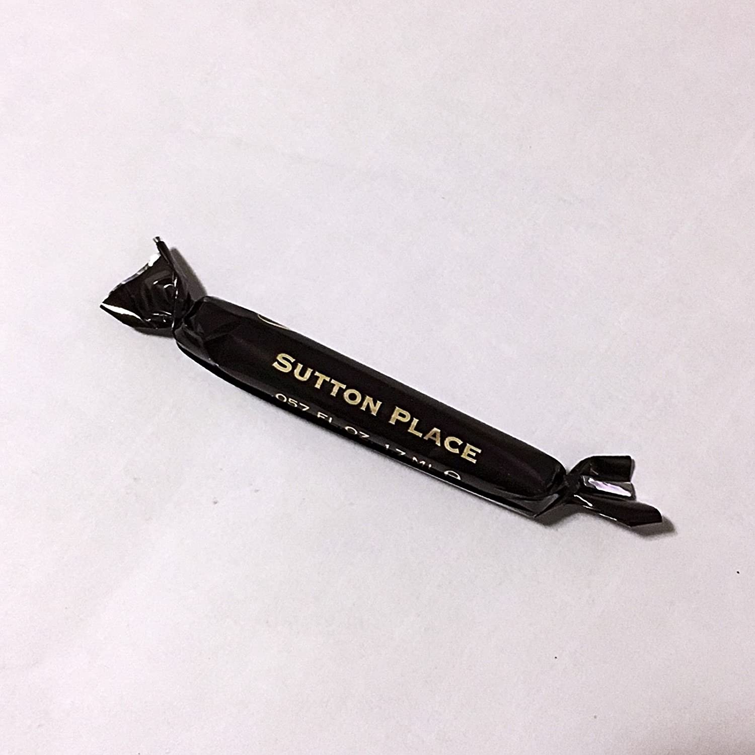Bond No 9 Sutton Place 1.7 ML 0.057 fl. o.z. virallinen hajuvesinäyte, Bond No 9 Sutton Place 1.7 ML 0.057 fl. o.z. בושם oficjalna próbka, Bond No 9 Sutton Place 1.7 ML 0.057 fl. o.z. officiellt parfymprov, Bond No 9 Sutton Place 1.7 ML 0.057 fl. o.z